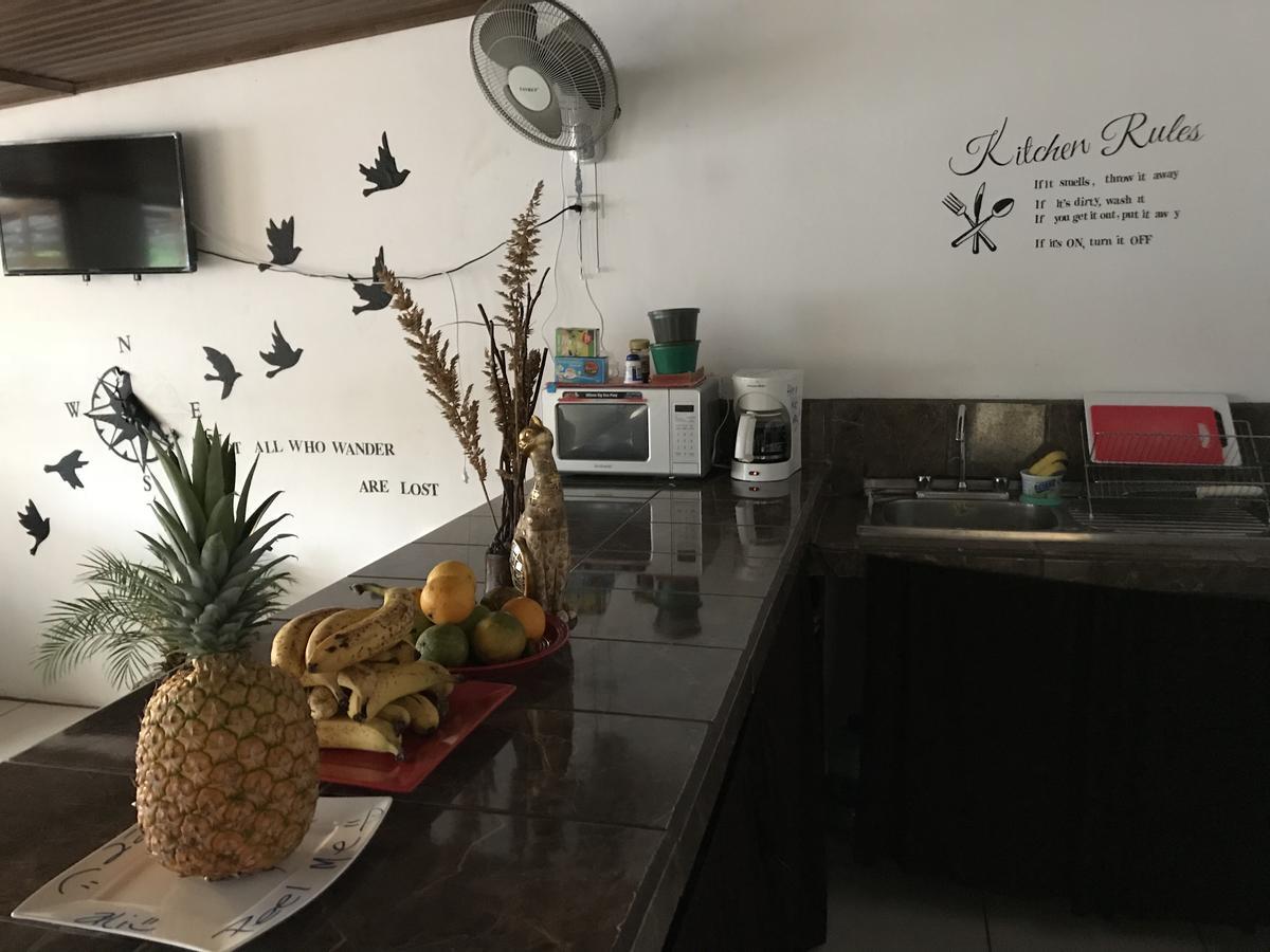 Passifloras Hostel Quepos Eksteriør bilde