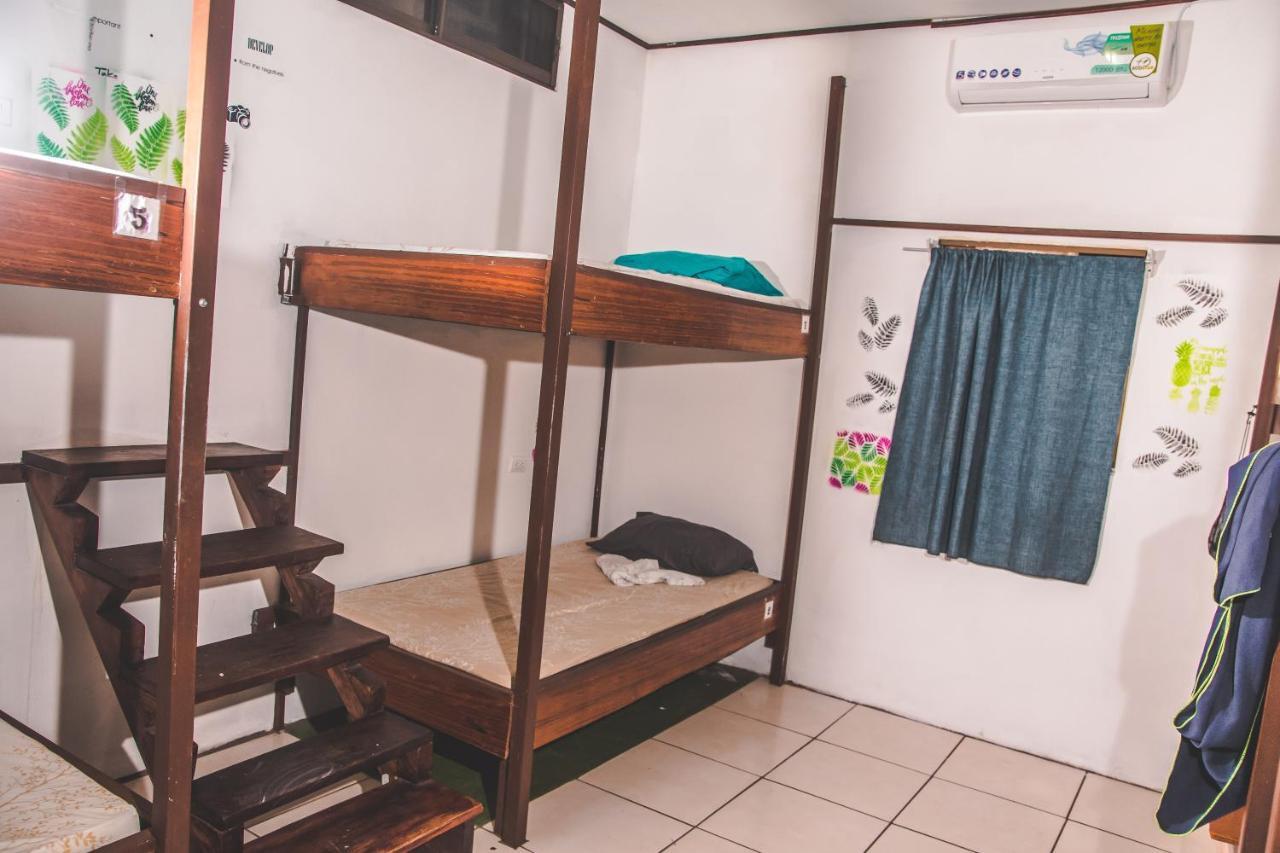 Passifloras Hostel Quepos Eksteriør bilde